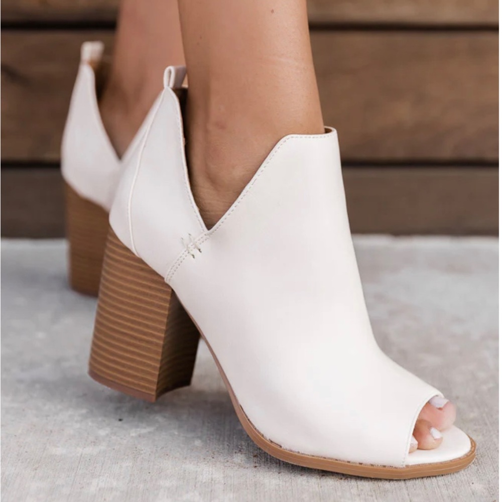 Pink Lily Cara Cream Open Toe Ankle Booties - 7.5